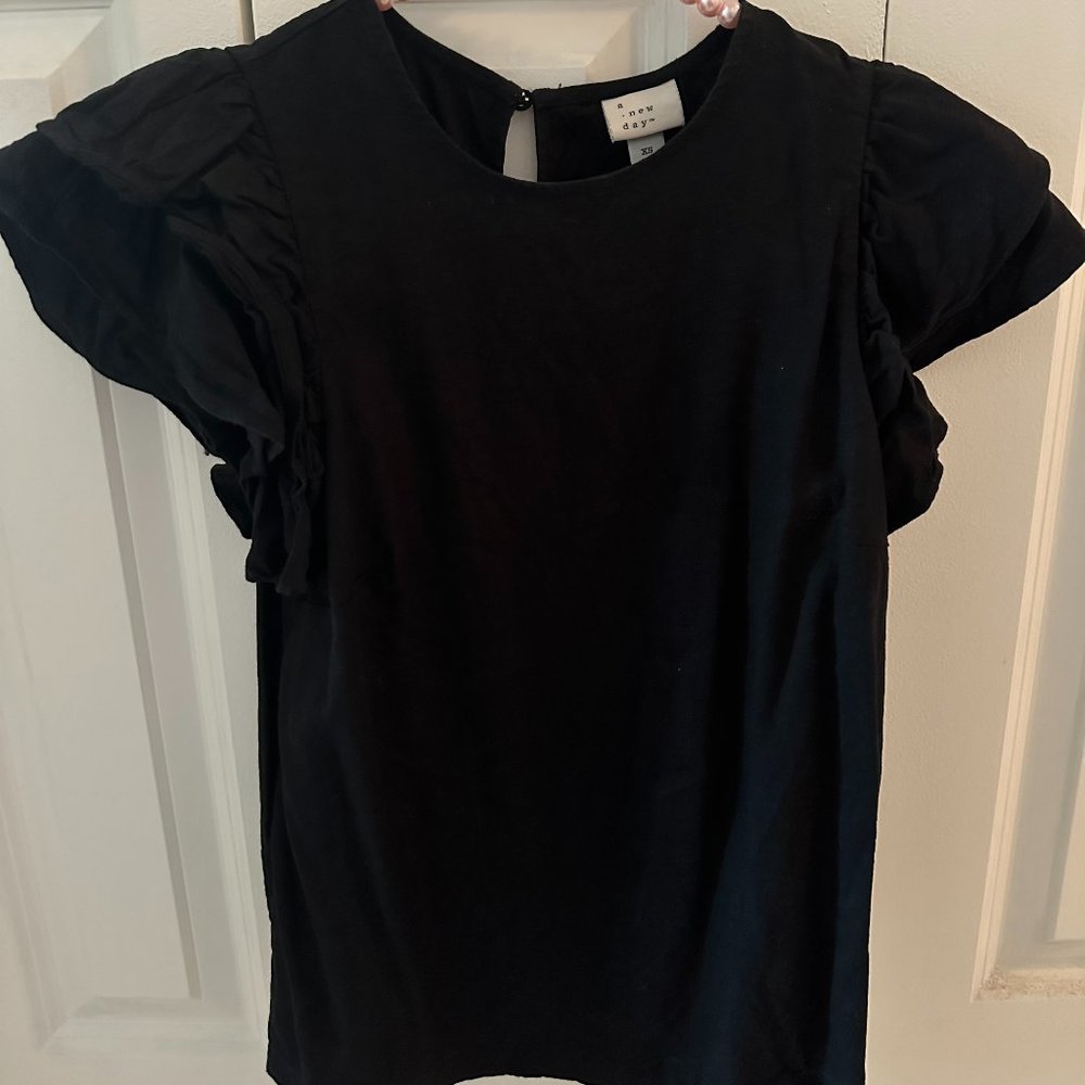 A New Day - Black Size S - Short sleeve with frill shoulder